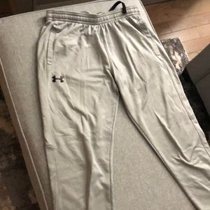 Men’s Under Armour sweatpants grey joggers size large